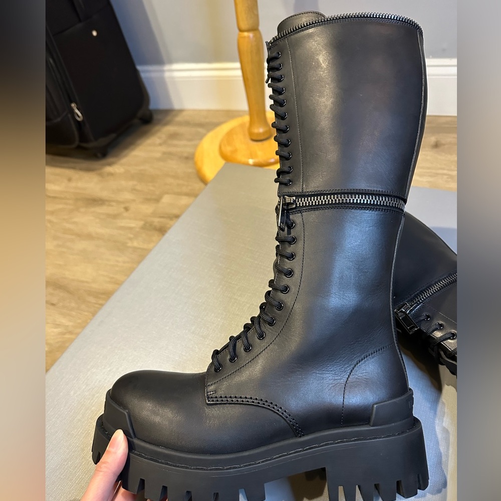 Authentic! Balenciaga Master Thigh-High Boots 20mm - Picture 3 of 8